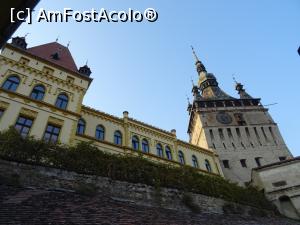 [P18] În apropierea Turnului cu Ceas, venind din Orașul de Jos - Cetatea Sighișoara.  » foto by tata123 🔱
 - 
<span class="allrVoted glyphicon glyphicon-heart hidden" id="av1027896"></span>
<a class="m-l-10 hidden" id="sv1027896" onclick="voting_Foto_DelVot(,1027896,4175)" role="button">șterge vot <span class="glyphicon glyphicon-remove"></span></a>
<a id="v91027896" class=" c-red"  onclick="voting_Foto_SetVot(1027896)" role="button"><span class="glyphicon glyphicon-heart-empty"></span> <b>LIKE</b> = Votează poza</a> <img class="hidden"  id="f1027896W9" src="/imagini/loader.gif" border="0" /><span class="AjErrMes hidden" id="e1027896ErM"></span>