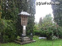 [P11] Manastirea Varatec - O asezare de maicute harnice si iscusite - o troita interesanta in apropierea bisericii » foto by valimi
 - 
<span class="allrVoted glyphicon glyphicon-heart hidden" id="av154652"></span>
<a class="m-l-10 hidden" id="sv154652" onclick="voting_Foto_DelVot(,154652,4183)" role="button">șterge vot <span class="glyphicon glyphicon-remove"></span></a>
<a id="v9154652" class=" c-red"  onclick="voting_Foto_SetVot(154652)" role="button"><span class="glyphicon glyphicon-heart-empty"></span> <b>LIKE</b> = Votează poza</a> <img class="hidden"  id="f154652W9" src="/imagini/loader.gif" border="0" /><span class="AjErrMes hidden" id="e154652ErM"></span>