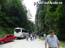 [P09] Parcul National Cheile Dambovicioarei si autocarul de BV la care soferul muncea de zor sa il spele » foto by dannek
 - 
<span class="allrVoted glyphicon glyphicon-heart hidden" id="av113143"></span>
<a class="m-l-10 hidden" id="sv113143" onclick="voting_Foto_DelVot(,113143,4190)" role="button">șterge vot <span class="glyphicon glyphicon-remove"></span></a>
<a id="v9113143" class=" c-red"  onclick="voting_Foto_SetVot(113143)" role="button"><span class="glyphicon glyphicon-heart-empty"></span> <b>LIKE</b> = Votează poza</a> <img class="hidden"  id="f113143W9" src="/imagini/loader.gif" border="0" /><span class="AjErrMes hidden" id="e113143ErM"></span>