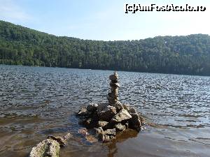 [P14] O zi de plajã la lacul Sfânta Ana. Castel in apa. Pai daca nu era nisip, ce sa faca bietii tatici pentru copii lor? :))  » foto by vega06
 - 
<span class="allrVoted glyphicon glyphicon-heart hidden" id="av698418"></span>
<a class="m-l-10 hidden" id="sv698418" onclick="voting_Foto_DelVot(,698418,4197)" role="button">șterge vot <span class="glyphicon glyphicon-remove"></span></a>
<a id="v9698418" class=" c-red"  onclick="voting_Foto_SetVot(698418)" role="button"><span class="glyphicon glyphicon-heart-empty"></span> <b>LIKE</b> = Votează poza</a> <img class="hidden"  id="f698418W9" src="/imagini/loader.gif" border="0" /><span class="AjErrMes hidden" id="e698418ErM"></span>