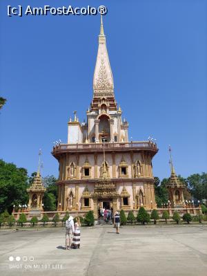 [P13] Wat Chalong Temple - lângă Phuket Town » foto by Pușcașu Marin
 - 
<span class="allrVoted glyphicon glyphicon-heart hidden" id="av1390683"></span>
<a class="m-l-10 hidden" id="sv1390683" onclick="voting_Foto_DelVot(,1390683,4203)" role="button">șterge vot <span class="glyphicon glyphicon-remove"></span></a>
<a id="v91390683" class=" c-red"  onclick="voting_Foto_SetVot(1390683)" role="button"><span class="glyphicon glyphicon-heart-empty"></span> <b>LIKE</b> = Votează poza</a> <img class="hidden"  id="f1390683W9" src="/imagini/loader.gif" border="0" /><span class="AjErrMes hidden" id="e1390683ErM"></span>