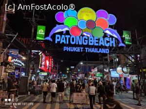 [P03] Seara , la intrarea pe Bangla Road » foto by Pușcașu Marin
 - 
<span class="allrVoted glyphicon glyphicon-heart hidden" id="av1390673"></span>
<a class="m-l-10 hidden" id="sv1390673" onclick="voting_Foto_DelVot(,1390673,4203)" role="button">șterge vot <span class="glyphicon glyphicon-remove"></span></a>
<a id="v91390673" class=" c-red"  onclick="voting_Foto_SetVot(1390673)" role="button"><span class="glyphicon glyphicon-heart-empty"></span> <b>LIKE</b> = Votează poza</a> <img class="hidden"  id="f1390673W9" src="/imagini/loader.gif" border="0" /><span class="AjErrMes hidden" id="e1390673ErM"></span>
