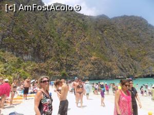 [P03] Maya Bay » foto by monaserban
 - 
<span class="allrVoted glyphicon glyphicon-heart hidden" id="av822019"></span>
<a class="m-l-10 hidden" id="sv822019" onclick="voting_Foto_DelVot(,822019,4203)" role="button">șterge vot <span class="glyphicon glyphicon-remove"></span></a>
<a id="v9822019" class=" c-red"  onclick="voting_Foto_SetVot(822019)" role="button"><span class="glyphicon glyphicon-heart-empty"></span> <b>LIKE</b> = Votează poza</a> <img class="hidden"  id="f822019W9" src="/imagini/loader.gif" border="0" /><span class="AjErrMes hidden" id="e822019ErM"></span>