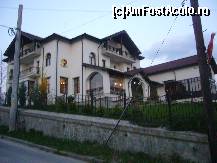 [P104] Curtea de Arges - pensiunea Casa Domneasca » foto by magdalena
 - 
<span class="allrVoted glyphicon glyphicon-heart hidden" id="av66299"></span>
<a class="m-l-10 hidden" id="sv66299" onclick="voting_Foto_DelVot(,66299,4208)" role="button">șterge vot <span class="glyphicon glyphicon-remove"></span></a>
<a id="v966299" class=" c-red"  onclick="voting_Foto_SetVot(66299)" role="button"><span class="glyphicon glyphicon-heart-empty"></span> <b>LIKE</b> = Votează poza</a> <img class="hidden"  id="f66299W9" src="/imagini/loader.gif" border="0" /><span class="AjErrMes hidden" id="e66299ErM"></span>