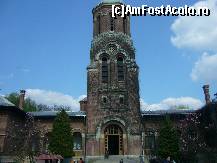 [P07] Curtea de Arges - capela-paraclis unde sunt moastele Sf. Filofteia, flancata de magnolii roz! » foto by magdalena
 - 
<span class="allrVoted glyphicon glyphicon-heart hidden" id="av66176"></span>
<a class="m-l-10 hidden" id="sv66176" onclick="voting_Foto_DelVot(,66176,4208)" role="button">șterge vot <span class="glyphicon glyphicon-remove"></span></a>
<a id="v966176" class=" c-red"  onclick="voting_Foto_SetVot(66176)" role="button"><span class="glyphicon glyphicon-heart-empty"></span> <b>LIKE</b> = Votează poza</a> <img class="hidden"  id="f66176W9" src="/imagini/loader.gif" border="0" /><span class="AjErrMes hidden" id="e66176ErM"></span>