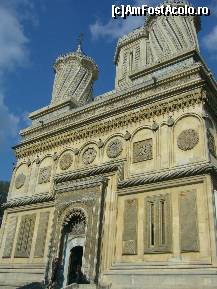 [P77] Manastirea Curtea de Arges » foto by magdalena
 - 
<span class="allrVoted glyphicon glyphicon-heart hidden" id="av66266"></span>
<a class="m-l-10 hidden" id="sv66266" onclick="voting_Foto_DelVot(,66266,4208)" role="button">șterge vot <span class="glyphicon glyphicon-remove"></span></a>
<a id="v966266" class=" c-red"  onclick="voting_Foto_SetVot(66266)" role="button"><span class="glyphicon glyphicon-heart-empty"></span> <b>LIKE</b> = Votează poza</a> <img class="hidden"  id="f66266W9" src="/imagini/loader.gif" border="0" /><span class="AjErrMes hidden" id="e66266ErM"></span>