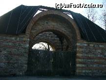 [P08] Curtea de Arges - Curtea Domneasca » foto by magdalena
 - 
<span class="allrVoted glyphicon glyphicon-heart hidden" id="av66180"></span>
<a class="m-l-10 hidden" id="sv66180" onclick="voting_Foto_DelVot(,66180,4208)" role="button">șterge vot <span class="glyphicon glyphicon-remove"></span></a>
<a id="v966180" class=" c-red"  onclick="voting_Foto_SetVot(66180)" role="button"><span class="glyphicon glyphicon-heart-empty"></span> <b>LIKE</b> = Votează poza</a> <img class="hidden"  id="f66180W9" src="/imagini/loader.gif" border="0" /><span class="AjErrMes hidden" id="e66180ErM"></span>