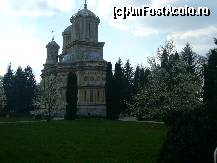 [P93] Manastirea Curtea de Arges » foto by magdalena
 - 
<span class="allrVoted glyphicon glyphicon-heart hidden" id="av66287"></span>
<a class="m-l-10 hidden" id="sv66287" onclick="voting_Foto_DelVot(,66287,4208)" role="button">șterge vot <span class="glyphicon glyphicon-remove"></span></a>
<a id="v966287" class=" c-red"  onclick="voting_Foto_SetVot(66287)" role="button"><span class="glyphicon glyphicon-heart-empty"></span> <b>LIKE</b> = Votează poza</a> <img class="hidden"  id="f66287W9" src="/imagini/loader.gif" border="0" /><span class="AjErrMes hidden" id="e66287ErM"></span>