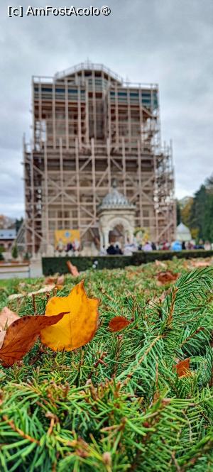 [P04] Biserica Mănăstirii Curtea de Argeș. » foto by tata123 🔱
 - 
<span class="allrVoted glyphicon glyphicon-heart hidden" id="av1504329"></span>
<a class="m-l-10 hidden" id="sv1504329" onclick="voting_Foto_DelVot(,1504329,4208)" role="button">șterge vot <span class="glyphicon glyphicon-remove"></span></a>
<a id="v91504329" class=" c-red"  onclick="voting_Foto_SetVot(1504329)" role="button"><span class="glyphicon glyphicon-heart-empty"></span> <b>LIKE</b> = Votează poza</a> <img class="hidden"  id="f1504329W9" src="/imagini/loader.gif" border="0" /><span class="AjErrMes hidden" id="e1504329ErM"></span>