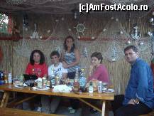 [P31] Gasca reunita a celor mari...eu, Dan, Diana, Mihaela si pepsi, la masa prieteniei la Costinesti, vila Casa Ancora » foto by ileanaxperta*
 - 
<span class="allrVoted glyphicon glyphicon-heart hidden" id="av144077"></span>
<a class="m-l-10 hidden" id="sv144077" onclick="voting_Foto_DelVot(,144077,4210)" role="button">șterge vot <span class="glyphicon glyphicon-remove"></span></a>
<a id="v9144077" class=" c-red"  onclick="voting_Foto_SetVot(144077)" role="button"><span class="glyphicon glyphicon-heart-empty"></span> <b>LIKE</b> = Votează poza</a> <img class="hidden"  id="f144077W9" src="/imagini/loader.gif" border="0" /><span class="AjErrMes hidden" id="e144077ErM"></span>