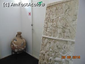 [P06] fragment din Coloana lui Traian si un vas de ceramica din aceeasi perioada » foto by Yolanda
 - 
<span class="allrVoted glyphicon glyphicon-heart hidden" id="av1085068"></span>
<a class="m-l-10 hidden" id="sv1085068" onclick="voting_Foto_DelVot(,1085068,4219)" role="button">șterge vot <span class="glyphicon glyphicon-remove"></span></a>
<a id="v91085068" class=" c-red"  onclick="voting_Foto_SetVot(1085068)" role="button"><span class="glyphicon glyphicon-heart-empty"></span> <b>LIKE</b> = Votează poza</a> <img class="hidden"  id="f1085068W9" src="/imagini/loader.gif" border="0" /><span class="AjErrMes hidden" id="e1085068ErM"></span>
