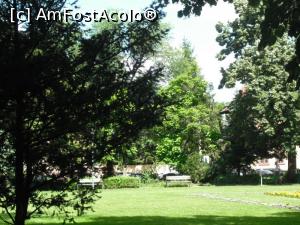 [P12] Să ne relaxăm în parc, la umbră.  » foto by Zoazore
 - 
<span class="allrVoted glyphicon glyphicon-heart hidden" id="av1086639"></span>
<a class="m-l-10 hidden" id="sv1086639" onclick="voting_Foto_DelVot(,1086639,4219)" role="button">șterge vot <span class="glyphicon glyphicon-remove"></span></a>
<a id="v91086639" class=" c-red"  onclick="voting_Foto_SetVot(1086639)" role="button"><span class="glyphicon glyphicon-heart-empty"></span> <b>LIKE</b> = Votează poza</a> <img class="hidden"  id="f1086639W9" src="/imagini/loader.gif" border="0" /><span class="AjErrMes hidden" id="e1086639ErM"></span>