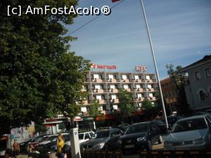 [P29] Hotelul ARGEȘ » foto by Zoazore
 - 
<span class="allrVoted glyphicon glyphicon-heart hidden" id="av1086656"></span>
<a class="m-l-10 hidden" id="sv1086656" onclick="voting_Foto_DelVot(,1086656,4219)" role="button">șterge vot <span class="glyphicon glyphicon-remove"></span></a>
<a id="v91086656" class=" c-red"  onclick="voting_Foto_SetVot(1086656)" role="button"><span class="glyphicon glyphicon-heart-empty"></span> <b>LIKE</b> = Votează poza</a> <img class="hidden"  id="f1086656W9" src="/imagini/loader.gif" border="0" /><span class="AjErrMes hidden" id="e1086656ErM"></span>