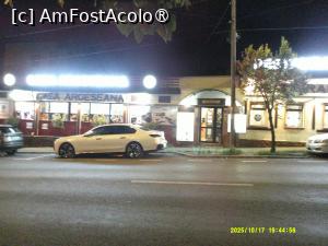 [P21] 21. Ziua se încheie la restaurantul „Casa Argeșeană”. » foto by msnd
 - 
<span class="allrVoted glyphicon glyphicon-heart hidden" id="av1504619"></span>
<a class="m-l-10 hidden" id="sv1504619" onclick="voting_Foto_DelVot(,1504619,4219)" role="button">șterge vot <span class="glyphicon glyphicon-remove"></span></a>
<a id="v91504619" class=" c-red"  onclick="voting_Foto_SetVot(1504619)" role="button"><span class="glyphicon glyphicon-heart-empty"></span> <b>LIKE</b> = Votează poza</a> <img class="hidden"  id="f1504619W9" src="/imagini/loader.gif" border="0" /><span class="AjErrMes hidden" id="e1504619ErM"></span>