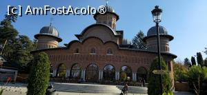 [P03] 03. Următoarea oprire este la Noua Catedrală Arhiepiscopală din Curtea de Argeș. » foto by msnd
 - 
<span class="allrVoted glyphicon glyphicon-heart hidden" id="av1504601"></span>
<a class="m-l-10 hidden" id="sv1504601" onclick="voting_Foto_DelVot(,1504601,4219)" role="button">șterge vot <span class="glyphicon glyphicon-remove"></span></a>
<a id="v91504601" class=" c-red"  onclick="voting_Foto_SetVot(1504601)" role="button"><span class="glyphicon glyphicon-heart-empty"></span> <b>LIKE</b> = Votează poza</a> <img class="hidden"  id="f1504601W9" src="/imagini/loader.gif" border="0" /><span class="AjErrMes hidden" id="e1504601ErM"></span>