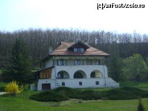 [P01] Casa memoriala Dinu Lipatti » foto by ztrp
 - 
<span class="allrVoted glyphicon glyphicon-heart hidden" id="av609493"></span>
<a class="m-l-10 hidden" id="sv609493" onclick="voting_Foto_DelVot(,609493,4219)" role="button">șterge vot <span class="glyphicon glyphicon-remove"></span></a>
<a id="v9609493" class=" c-red"  onclick="voting_Foto_SetVot(609493)" role="button"><span class="glyphicon glyphicon-heart-empty"></span> <b>LIKE</b> = Votează poza</a> <img class="hidden"  id="f609493W9" src="/imagini/loader.gif" border="0" /><span class="AjErrMes hidden" id="e609493ErM"></span>