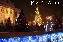 [P10] Muzeul de artă şi, în faţă, fântâna muzicală » foto by Costi
 - 
<span class="allrVoted glyphicon glyphicon-heart hidden" id="av35140"></span>
<a class="m-l-10 hidden" id="sv35140" onclick="voting_Foto_DelVot(,35140,4219)" role="button">șterge vot <span class="glyphicon glyphicon-remove"></span></a>
<a id="v935140" class=" c-red"  onclick="voting_Foto_SetVot(35140)" role="button"><span class="glyphicon glyphicon-heart-empty"></span> <b>LIKE</b> = Votează poza</a> <img class="hidden"  id="f35140W9" src="/imagini/loader.gif" border="0" /><span class="AjErrMes hidden" id="e35140ErM"></span>