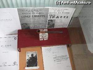 [P09] Pipa pianistului Lipatti » foto by tata123 🔱
 - 
<span class="allrVoted glyphicon glyphicon-heart hidden" id="av567508"></span>
<a class="m-l-10 hidden" id="sv567508" onclick="voting_Foto_DelVot(,567508,4219)" role="button">șterge vot <span class="glyphicon glyphicon-remove"></span></a>
<a id="v9567508" class=" c-red"  onclick="voting_Foto_SetVot(567508)" role="button"><span class="glyphicon glyphicon-heart-empty"></span> <b>LIKE</b> = Votează poza</a> <img class="hidden"  id="f567508W9" src="/imagini/loader.gif" border="0" /><span class="AjErrMes hidden" id="e567508ErM"></span>