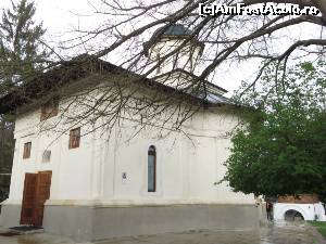 [P33] Biserica Mănăstirii Trivale, Pitești.  » foto by tata123 🔱
 - 
<span class="allrVoted glyphicon glyphicon-heart hidden" id="av614853"></span>
<a class="m-l-10 hidden" id="sv614853" onclick="voting_Foto_DelVot(,614853,4219)" role="button">șterge vot <span class="glyphicon glyphicon-remove"></span></a>
<a id="v9614853" class=" c-red"  onclick="voting_Foto_SetVot(614853)" role="button"><span class="glyphicon glyphicon-heart-empty"></span> <b>LIKE</b> = Votează poza</a> <img class="hidden"  id="f614853W9" src="/imagini/loader.gif" border="0" /><span class="AjErrMes hidden" id="e614853ErM"></span>