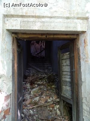 [P11] Ușă acces și „pisania” ctitorului din 1822.  » foto by tata123 🔱
 - 
<span class="allrVoted glyphicon glyphicon-heart hidden" id="av976795"></span>
<a class="m-l-10 hidden" id="sv976795" onclick="voting_Foto_DelVot(,976795,4219)" role="button">șterge vot <span class="glyphicon glyphicon-remove"></span></a>
<a id="v9976795" class=" c-red"  onclick="voting_Foto_SetVot(976795)" role="button"><span class="glyphicon glyphicon-heart-empty"></span> <b>LIKE</b> = Votează poza</a> <img class="hidden"  id="f976795W9" src="/imagini/loader.gif" border="0" /><span class="AjErrMes hidden" id="e976795ErM"></span>