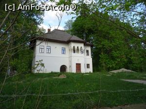 [P02] Conacul-culă Budișteanu din comuna Budeasa.  » foto by tata123 🔱
 - 
<span class="allrVoted glyphicon glyphicon-heart hidden" id="av976786"></span>
<a class="m-l-10 hidden" id="sv976786" onclick="voting_Foto_DelVot(,976786,4219)" role="button">șterge vot <span class="glyphicon glyphicon-remove"></span></a>
<a id="v9976786" class=" c-red"  onclick="voting_Foto_SetVot(976786)" role="button"><span class="glyphicon glyphicon-heart-empty"></span> <b>LIKE</b> = Votează poza</a> <img class="hidden"  id="f976786W9" src="/imagini/loader.gif" border="0" /><span class="AjErrMes hidden" id="e976786ErM"></span>