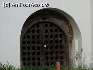 [P06] Intrare în pivniță - Conacul-culă Budișteanu.  » foto by tata123 🔱
 - 
<span class="allrVoted glyphicon glyphicon-heart hidden" id="av976790"></span>
<a class="m-l-10 hidden" id="sv976790" onclick="voting_Foto_DelVot(,976790,4219)" role="button">șterge vot <span class="glyphicon glyphicon-remove"></span></a>
<a id="v9976790" class=" c-red"  onclick="voting_Foto_SetVot(976790)" role="button"><span class="glyphicon glyphicon-heart-empty"></span> <b>LIKE</b> = Votează poza</a> <img class="hidden"  id="f976790W9" src="/imagini/loader.gif" border="0" /><span class="AjErrMes hidden" id="e976790ErM"></span>