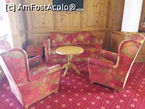 [P30] zona de relaxare - în lobby » foto by silvia tudoran
 - 
<span class="allrVoted glyphicon glyphicon-heart hidden" id="av1154496"></span>
<a class="m-l-10 hidden" id="sv1154496" onclick="voting_Foto_DelVot(,1154496,4223)" role="button">șterge vot <span class="glyphicon glyphicon-remove"></span></a>
<a id="v91154496" class=" c-red"  onclick="voting_Foto_SetVot(1154496)" role="button"><span class="glyphicon glyphicon-heart-empty"></span> <b>LIKE</b> = Votează poza</a> <img class="hidden"  id="f1154496W9" src="/imagini/loader.gif" border="0" /><span class="AjErrMes hidden" id="e1154496ErM"></span>