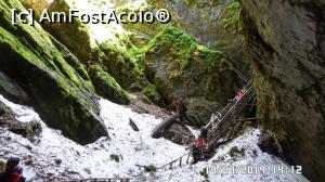 [P25] Peștera Ghețarul de la Scărișoara » foto by ungureanica
 - 
<span class="allrVoted glyphicon glyphicon-heart hidden" id="av1124429"></span>
<a class="m-l-10 hidden" id="sv1124429" onclick="voting_Foto_DelVot(,1124429,4234)" role="button">șterge vot <span class="glyphicon glyphicon-remove"></span></a>
<a id="v91124429" class=" c-red"  onclick="voting_Foto_SetVot(1124429)" role="button"><span class="glyphicon glyphicon-heart-empty"></span> <b>LIKE</b> = Votează poza</a> <img class="hidden"  id="f1124429W9" src="/imagini/loader.gif" border="0" /><span class="AjErrMes hidden" id="e1124429ErM"></span>