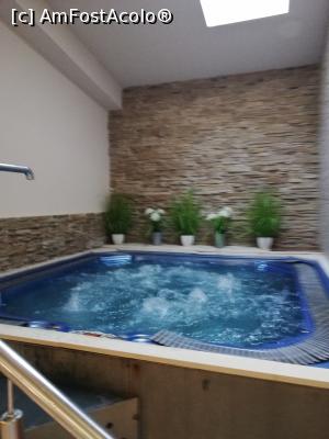 [P01] Jacuzzi de 4 persoane » foto by cris1982
 - 
<span class="allrVoted glyphicon glyphicon-heart hidden" id="av1278424"></span>
<a class="m-l-10 hidden" id="sv1278424" onclick="voting_Foto_DelVot(,1278424,4242)" role="button">șterge vot <span class="glyphicon glyphicon-remove"></span></a>
<a id="v91278424" class=" c-red"  onclick="voting_Foto_SetVot(1278424)" role="button"><span class="glyphicon glyphicon-heart-empty"></span> <b>LIKE</b> = Votează poza</a> <img class="hidden"  id="f1278424W9" src="/imagini/loader.gif" border="0" /><span class="AjErrMes hidden" id="e1278424ErM"></span>