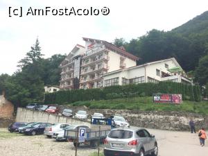 [P01] Hotel Orizont Cozia Caciulata.  » foto by Floria
 - 
<span class="allrVoted glyphicon glyphicon-heart hidden" id="av1034926"></span>
<a class="m-l-10 hidden" id="sv1034926" onclick="voting_Foto_DelVot(,1034926,4242)" role="button">șterge vot <span class="glyphicon glyphicon-remove"></span></a>
<a id="v91034926" class=" c-red"  onclick="voting_Foto_SetVot(1034926)" role="button"><span class="glyphicon glyphicon-heart-empty"></span> <b>LIKE</b> = Votează poza</a> <img class="hidden"  id="f1034926W9" src="/imagini/loader.gif" border="0" /><span class="AjErrMes hidden" id="e1034926ErM"></span>