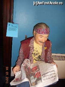 [P04] Dublin - National Wax Museum Plus – Muzeul Figurilor de Ceara; Pat Ingoldsby, poet si realizator de emisiuni pentru copii.  » foto by Diaura*
 - 
<span class="allrVoted glyphicon glyphicon-heart hidden" id="av397543"></span>
<a class="m-l-10 hidden" id="sv397543" onclick="voting_Foto_DelVot(,397543,4261)" role="button">șterge vot <span class="glyphicon glyphicon-remove"></span></a>
<a id="v9397543" class=" c-red"  onclick="voting_Foto_SetVot(397543)" role="button"><span class="glyphicon glyphicon-heart-empty"></span> <b>LIKE</b> = Votează poza</a> <img class="hidden"  id="f397543W9" src="/imagini/loader.gif" border="0" /><span class="AjErrMes hidden" id="e397543ErM"></span>
