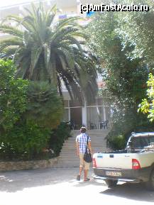 [P04] Intrarea la hotelul Ipsos » foto by miaboro
 - 
<span class="allrVoted glyphicon glyphicon-heart hidden" id="av494561"></span>
<a class="m-l-10 hidden" id="sv494561" onclick="voting_Foto_DelVot(,494561,4268)" role="button">șterge vot <span class="glyphicon glyphicon-remove"></span></a>
<a id="v9494561" class=" c-red"  onclick="voting_Foto_SetVot(494561)" role="button"><span class="glyphicon glyphicon-heart-empty"></span> <b>LIKE</b> = Votează poza</a> <img class="hidden"  id="f494561W9" src="/imagini/loader.gif" border="0" /><span class="AjErrMes hidden" id="e494561ErM"></span>