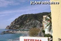 [P01] Monterosso vazut din cafeneau garii » foto by chrismo
 - 
<span class="allrVoted glyphicon glyphicon-heart hidden" id="av63982"></span>
<a class="m-l-10 hidden" id="sv63982" onclick="voting_Foto_DelVot(,63982,4285)" role="button">șterge vot <span class="glyphicon glyphicon-remove"></span></a>
<a id="v963982" class=" c-red"  onclick="voting_Foto_SetVot(63982)" role="button"><span class="glyphicon glyphicon-heart-empty"></span> <b>LIKE</b> = Votează poza</a> <img class="hidden"  id="f63982W9" src="/imagini/loader.gif" border="0" /><span class="AjErrMes hidden" id="e63982ErM"></span>