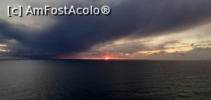 [P21] Apus de soare în Manarola » foto by irinad
 - 
<span class="allrVoted glyphicon glyphicon-heart hidden" id="av1139795"></span>
<a class="m-l-10 hidden" id="sv1139795" onclick="voting_Foto_DelVot(,1139795,4285)" role="button">șterge vot <span class="glyphicon glyphicon-remove"></span></a>
<a id="v91139795" class=" c-red"  onclick="voting_Foto_SetVot(1139795)" role="button"><span class="glyphicon glyphicon-heart-empty"></span> <b>LIKE</b> = Votează poza</a> <img class="hidden"  id="f1139795W9" src="/imagini/loader.gif" border="0" /><span class="AjErrMes hidden" id="e1139795ErM"></span>