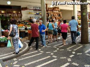 [P02] Mercado dos Lavradores, piata de fructe si de 'diverse' » foto by DanCld
 - 
<span class="allrVoted glyphicon glyphicon-heart hidden" id="av362494"></span>
<a class="m-l-10 hidden" id="sv362494" onclick="voting_Foto_DelVot(,362494,4289)" role="button">șterge vot <span class="glyphicon glyphicon-remove"></span></a>
<a id="v9362494" class=" c-red"  onclick="voting_Foto_SetVot(362494)" role="button"><span class="glyphicon glyphicon-heart-empty"></span> <b>LIKE</b> = Votează poza</a> <img class="hidden"  id="f362494W9" src="/imagini/loader.gif" border="0" /><span class="AjErrMes hidden" id="e362494ErM"></span>