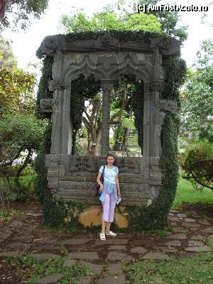 [P05] Fereastra in stil Manuelino in parc » foto by lorelei34
 - 
<span class="allrVoted glyphicon glyphicon-heart hidden" id="av383561"></span>
<a class="m-l-10 hidden" id="sv383561" onclick="voting_Foto_DelVot(,383561,4289)" role="button">șterge vot <span class="glyphicon glyphicon-remove"></span></a>
<a id="v9383561" class=" c-red"  onclick="voting_Foto_SetVot(383561)" role="button"><span class="glyphicon glyphicon-heart-empty"></span> <b>LIKE</b> = Votează poza</a> <img class="hidden"  id="f383561W9" src="/imagini/loader.gif" border="0" /><span class="AjErrMes hidden" id="e383561ErM"></span>