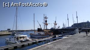 [P49] zona de port Funchal » foto by elenaadina
 - 
<span class="allrVoted glyphicon glyphicon-heart hidden" id="av1325766"></span>
<a class="m-l-10 hidden" id="sv1325766" onclick="voting_Foto_DelVot(,1325766,4289)" role="button">șterge vot <span class="glyphicon glyphicon-remove"></span></a>
<a id="v91325766" class=" c-red"  onclick="voting_Foto_SetVot(1325766)" role="button"><span class="glyphicon glyphicon-heart-empty"></span> <b>LIKE</b> = Votează poza</a> <img class="hidden"  id="f1325766W9" src="/imagini/loader.gif" border="0" /><span class="AjErrMes hidden" id="e1325766ErM"></span>