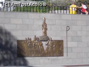 [P08] Piata Centrala din Ribeira Brava cu monument.  » foto by costin1968
 - 
<span class="allrVoted glyphicon glyphicon-heart hidden" id="av816523"></span>
<a class="m-l-10 hidden" id="sv816523" onclick="voting_Foto_DelVot(,816523,4289)" role="button">șterge vot <span class="glyphicon glyphicon-remove"></span></a>
<a id="v9816523" class=" c-red"  onclick="voting_Foto_SetVot(816523)" role="button"><span class="glyphicon glyphicon-heart-empty"></span> <b>LIKE</b> = Votează poza</a> <img class="hidden"  id="f816523W9" src="/imagini/loader.gif" border="0" /><span class="AjErrMes hidden" id="e816523ErM"></span>