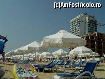 [P04] Poza de pe plaja, dimineata pe la 8.30.
Hotelul mare e Burgas 4*, linga el un alt hotel in constructie. » foto by yoshy262*
 - 
<span class="allrVoted glyphicon glyphicon-heart hidden" id="av117299"></span>
<a class="m-l-10 hidden" id="sv117299" onclick="voting_Foto_DelVot(,117299,4294)" role="button">șterge vot <span class="glyphicon glyphicon-remove"></span></a>
<a id="v9117299" class=" c-red"  onclick="voting_Foto_SetVot(117299)" role="button"><span class="glyphicon glyphicon-heart-empty"></span> <b>LIKE</b> = Votează poza</a> <img class="hidden"  id="f117299W9" src="/imagini/loader.gif" border="0" /><span class="AjErrMes hidden" id="e117299ErM"></span>