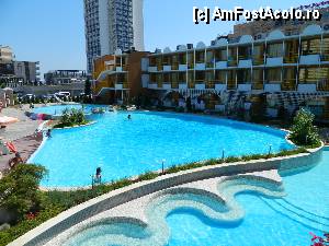 [P05] cele 3 piscine renovate cu bun gust » foto by danadima
 - 
<span class="allrVoted glyphicon glyphicon-heart hidden" id="av357237"></span>
<a class="m-l-10 hidden" id="sv357237" onclick="voting_Foto_DelVot(,357237,4294)" role="button">șterge vot <span class="glyphicon glyphicon-remove"></span></a>
<a id="v9357237" class=" c-red"  onclick="voting_Foto_SetVot(357237)" role="button"><span class="glyphicon glyphicon-heart-empty"></span> <b>LIKE</b> = Votează poza</a> <img class="hidden"  id="f357237W9" src="/imagini/loader.gif" border="0" /><span class="AjErrMes hidden" id="e357237ErM"></span>