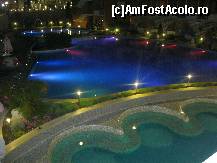 [P04] Piscina noaptea » foto by mbrandusa
 - 
<span class="allrVoted glyphicon glyphicon-heart hidden" id="av458159"></span>
<a class="m-l-10 hidden" id="sv458159" onclick="voting_Foto_DelVot(,458159,4294)" role="button">șterge vot <span class="glyphicon glyphicon-remove"></span></a>
<a id="v9458159" class=" c-red"  onclick="voting_Foto_SetVot(458159)" role="button"><span class="glyphicon glyphicon-heart-empty"></span> <b>LIKE</b> = Votează poza</a> <img class="hidden"  id="f458159W9" src="/imagini/loader.gif" border="0" /><span class="AjErrMes hidden" id="e458159ErM"></span>