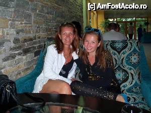 [P10] Relaxare in loby bar, unii jucau carti, altii internauti » foto by Glassesman*
 - 
<span class="allrVoted glyphicon glyphicon-heart hidden" id="av442243"></span>
<a class="m-l-10 hidden" id="sv442243" onclick="voting_Foto_DelVot(,442243,4294)" role="button">șterge vot <span class="glyphicon glyphicon-remove"></span></a>
<a id="v9442243" class=" c-red"  onclick="voting_Foto_SetVot(442243)" role="button"><span class="glyphicon glyphicon-heart-empty"></span> <b>LIKE</b> = Votează poza</a> <img class="hidden"  id="f442243W9" src="/imagini/loader.gif" border="0" /><span class="AjErrMes hidden" id="e442243ErM"></span>