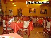 [P19] Restaurantul » foto by Ana si Vlad
 - 
<span class="allrVoted glyphicon glyphicon-heart hidden" id="av460633"></span>
<a class="m-l-10 hidden" id="sv460633" onclick="voting_Foto_DelVot(,460633,4294)" role="button">șterge vot <span class="glyphicon glyphicon-remove"></span></a>
<a id="v9460633" class=" c-red"  onclick="voting_Foto_SetVot(460633)" role="button"><span class="glyphicon glyphicon-heart-empty"></span> <b>LIKE</b> = Votează poza</a> <img class="hidden"  id="f460633W9" src="/imagini/loader.gif" border="0" /><span class="AjErrMes hidden" id="e460633ErM"></span>