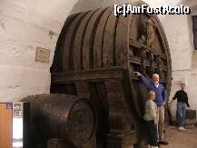 [P23] Unul din marile butoaie ale castelului » foto by argemi*
 - 
<span class="allrVoted glyphicon glyphicon-heart hidden" id="av272960"></span>
<a class="m-l-10 hidden" id="sv272960" onclick="voting_Foto_DelVot(,272960,4295)" role="button">șterge vot <span class="glyphicon glyphicon-remove"></span></a>
<a id="v9272960" class=" c-red"  onclick="voting_Foto_SetVot(272960)" role="button"><span class="glyphicon glyphicon-heart-empty"></span> <b>LIKE</b> = Votează poza</a> <img class="hidden"  id="f272960W9" src="/imagini/loader.gif" border="0" /><span class="AjErrMes hidden" id="e272960ErM"></span>
