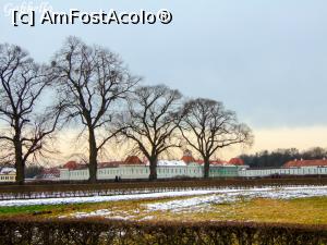 [P02] Palatul Nymphenburg de la departare » foto by GabrielaG
 - 
<span class="allrVoted glyphicon glyphicon-heart hidden" id="av744285"></span>
<a class="m-l-10 hidden" id="sv744285" onclick="voting_Foto_DelVot(,744285,4310)" role="button">șterge vot <span class="glyphicon glyphicon-remove"></span></a>
<a id="v9744285" class=" c-red"  onclick="voting_Foto_SetVot(744285)" role="button"><span class="glyphicon glyphicon-heart-empty"></span> <b>LIKE</b> = Votează poza</a> <img class="hidden"  id="f744285W9" src="/imagini/loader.gif" border="0" /><span class="AjErrMes hidden" id="e744285ErM"></span>
