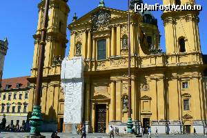 [P11] Biserica Theatine » foto by DOINITA
 - 
<span class="allrVoted glyphicon glyphicon-heart hidden" id="av678106"></span>
<a class="m-l-10 hidden" id="sv678106" onclick="voting_Foto_DelVot(,678106,4310)" role="button">șterge vot <span class="glyphicon glyphicon-remove"></span></a>
<a id="v9678106" class=" c-red"  onclick="voting_Foto_SetVot(678106)" role="button"><span class="glyphicon glyphicon-heart-empty"></span> <b>LIKE</b> = Votează poza</a> <img class="hidden"  id="f678106W9" src="/imagini/loader.gif" border="0" /><span class="AjErrMes hidden" id="e678106ErM"></span>