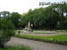 [P01] Germania - Munchen parc in fata Ministrului de Justitie » foto by Diaura*
 - 
<span class="allrVoted glyphicon glyphicon-heart hidden" id="av210349"></span>
<a class="m-l-10 hidden" id="sv210349" onclick="voting_Foto_DelVot(,210349,4310)" role="button">șterge vot <span class="glyphicon glyphicon-remove"></span></a>
<a id="v9210349" class=" c-red"  onclick="voting_Foto_SetVot(210349)" role="button"><span class="glyphicon glyphicon-heart-empty"></span> <b>LIKE</b> = Votează poza</a> <img class="hidden"  id="f210349W9" src="/imagini/loader.gif" border="0" /><span class="AjErrMes hidden" id="e210349ErM"></span>