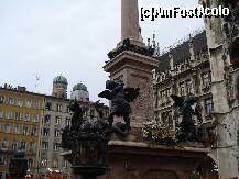 [P17] Germania - Munchen Marienplat - statuile reprezinta victoria  asupra razboiului, ciumei , ereziei si foametei » foto by Diaura*
 - 
<span class="allrVoted glyphicon glyphicon-heart hidden" id="av210366"></span>
<a class="m-l-10 hidden" id="sv210366" onclick="voting_Foto_DelVot(,210366,4310)" role="button">șterge vot <span class="glyphicon glyphicon-remove"></span></a>
<a id="v9210366" class=" c-red"  onclick="voting_Foto_SetVot(210366)" role="button"><span class="glyphicon glyphicon-heart-empty"></span> <b>LIKE</b> = Votează poza</a> <img class="hidden"  id="f210366W9" src="/imagini/loader.gif" border="0" /><span class="AjErrMes hidden" id="e210366ErM"></span>