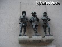 [P08] Germania - Munchen Marienplatz, mici statui protejate impotriva pasarilor » foto by Diaura*
 - 
<span class="allrVoted glyphicon glyphicon-heart hidden" id="av210356"></span>
<a class="m-l-10 hidden" id="sv210356" onclick="voting_Foto_DelVot(,210356,4310)" role="button">șterge vot <span class="glyphicon glyphicon-remove"></span></a>
<a id="v9210356" class=" c-red"  onclick="voting_Foto_SetVot(210356)" role="button"><span class="glyphicon glyphicon-heart-empty"></span> <b>LIKE</b> = Votează poza</a> <img class="hidden"  id="f210356W9" src="/imagini/loader.gif" border="0" /><span class="AjErrMes hidden" id="e210356ErM"></span>