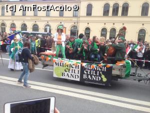 [P42] Munchen - Parada de Sf Patrick » foto by mishu
 - 
<span class="allrVoted glyphicon glyphicon-heart hidden" id="av950328"></span>
<a class="m-l-10 hidden" id="sv950328" onclick="voting_Foto_DelVot(,950328,4310)" role="button">șterge vot <span class="glyphicon glyphicon-remove"></span></a>
<a id="v9950328" class=" c-red"  onclick="voting_Foto_SetVot(950328)" role="button"><span class="glyphicon glyphicon-heart-empty"></span> <b>LIKE</b> = Votează poza</a> <img class="hidden"  id="f950328W9" src="/imagini/loader.gif" border="0" /><span class="AjErrMes hidden" id="e950328ErM"></span>